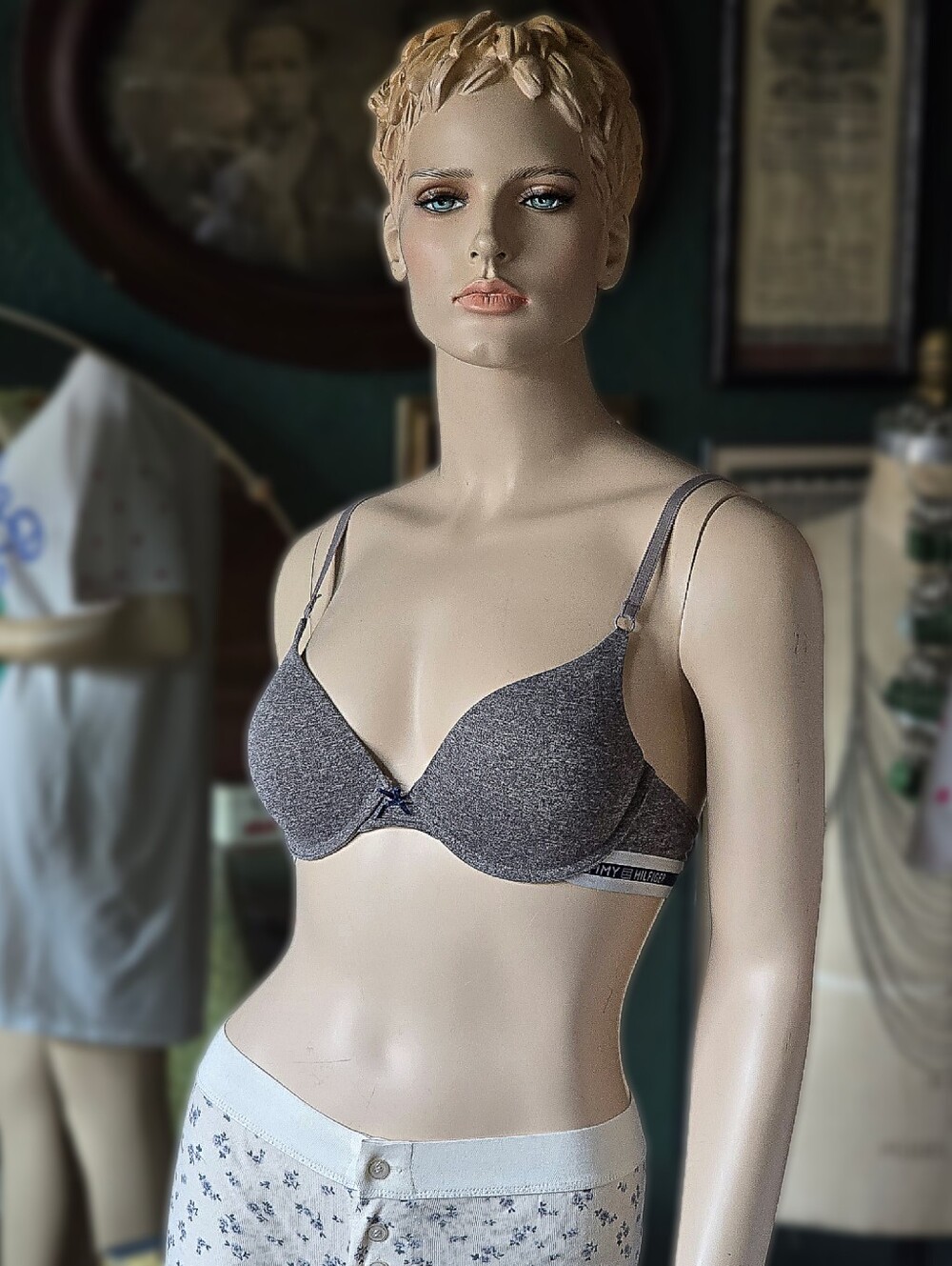Tommy Hilfiger women's 34B micro pushup bra heather gray logo branded band